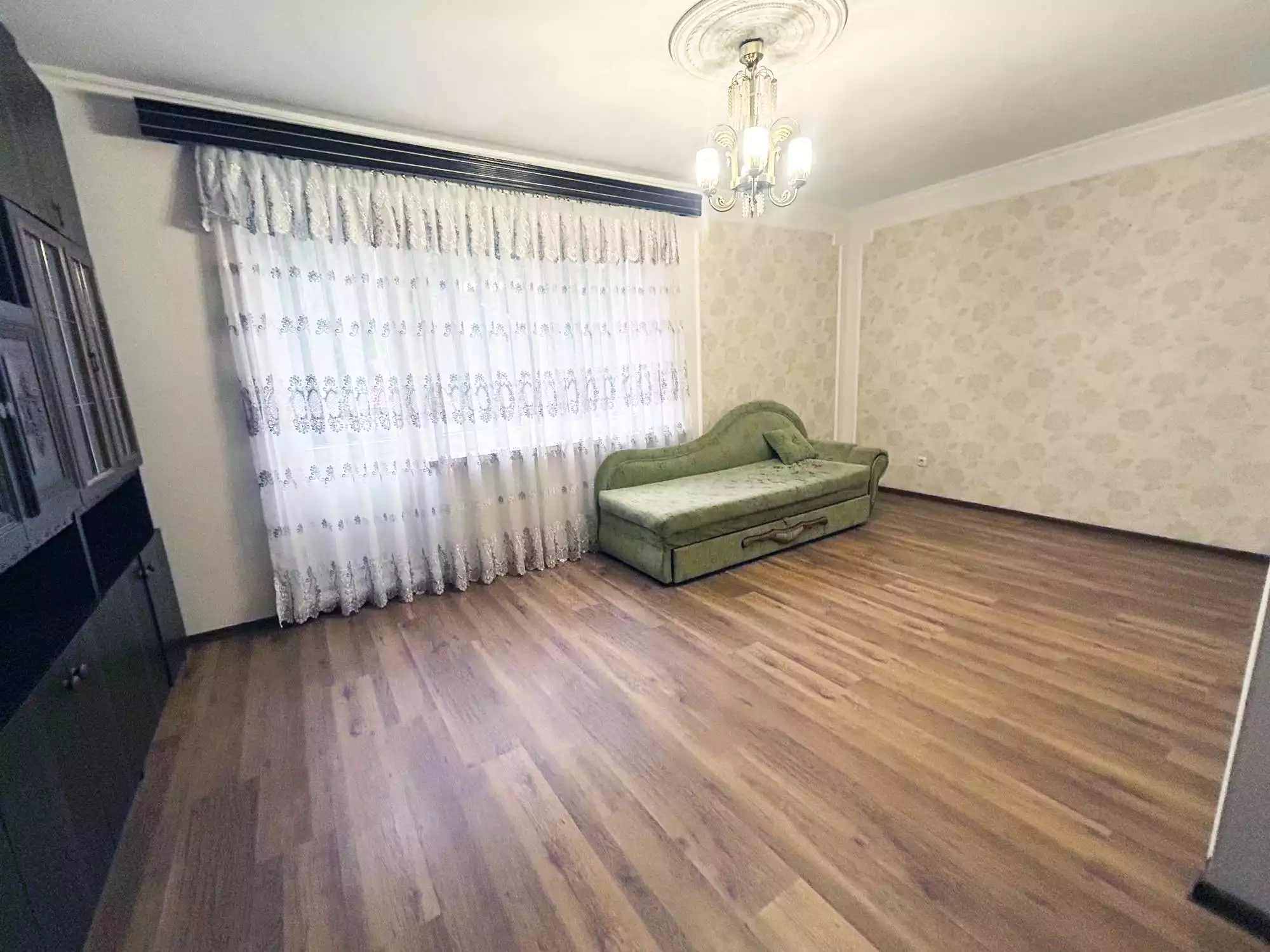  86,9м.кв., комнат 4, Отличная