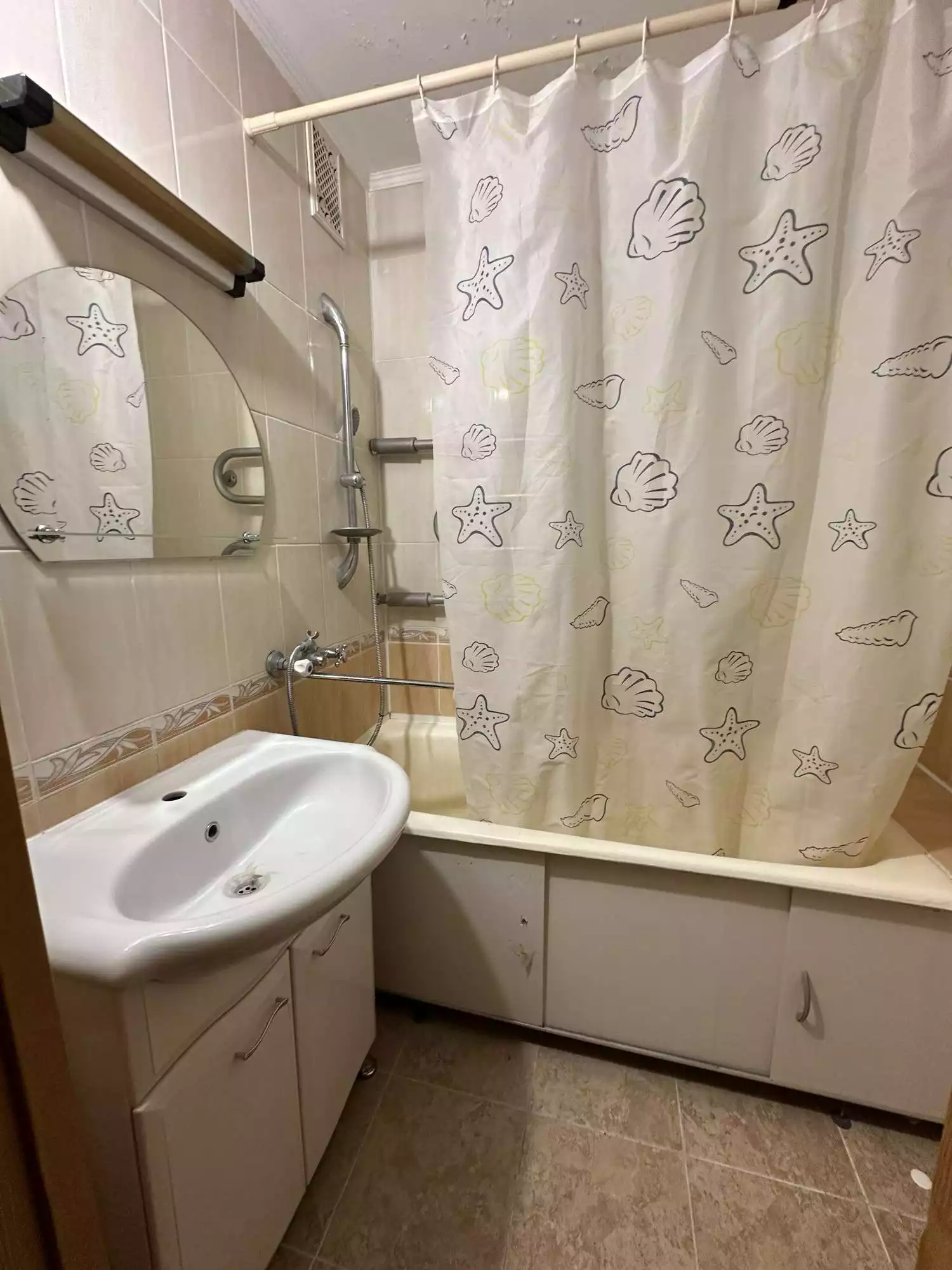  70,9м.кв., комнат 3, Отправить