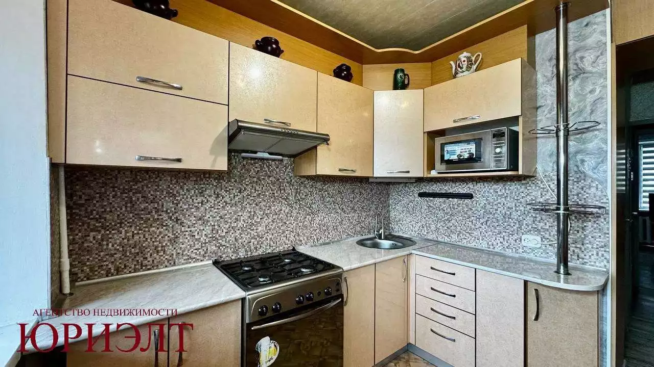  60,4м.кв., комнат 3, Отправить