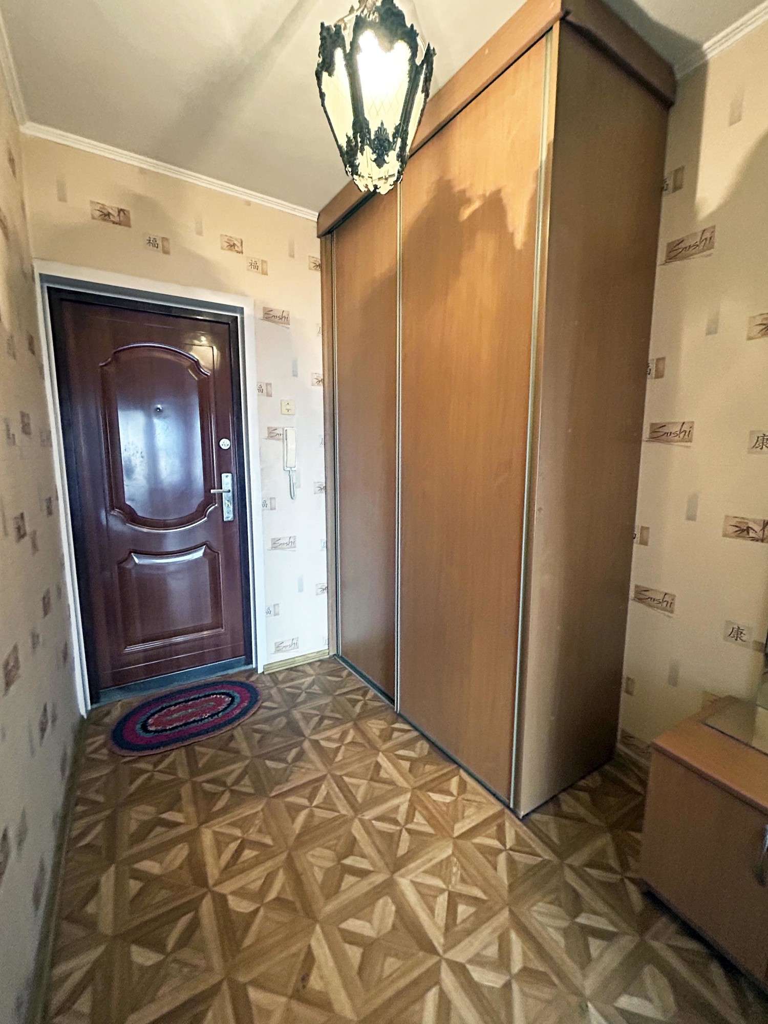  53м.кв., комнат 2, Отправить
