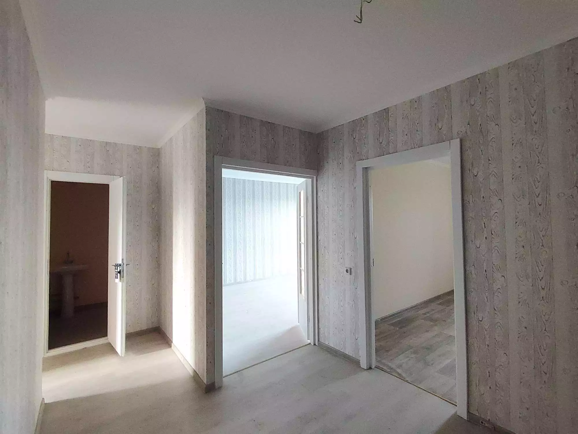 64,8м.кв., комнат 2, Отправить