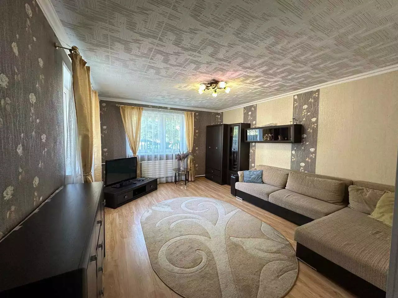  101,1м.кв., комнат 3, Отправить