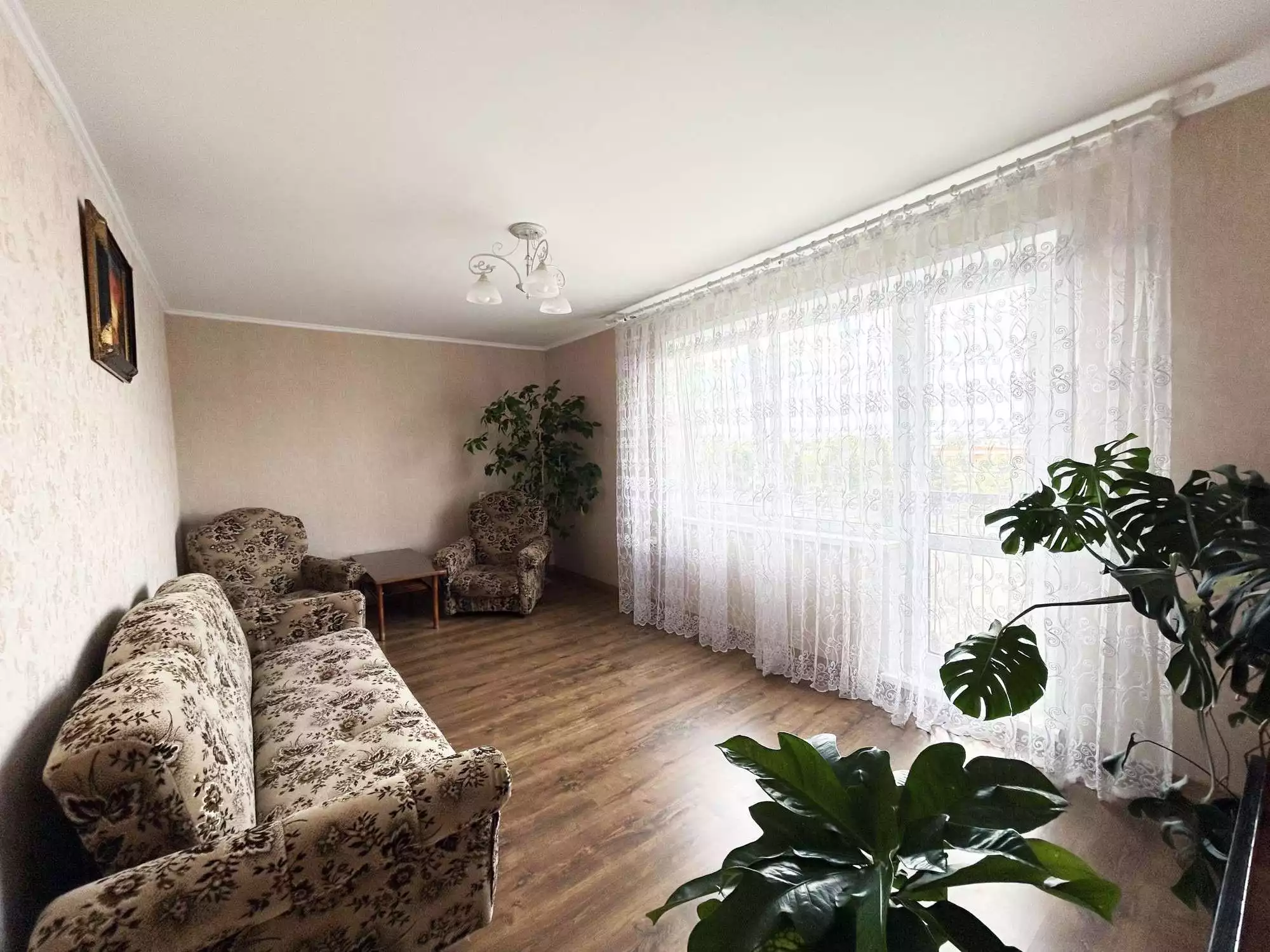  73,1м.кв., комнат 3, Отправить