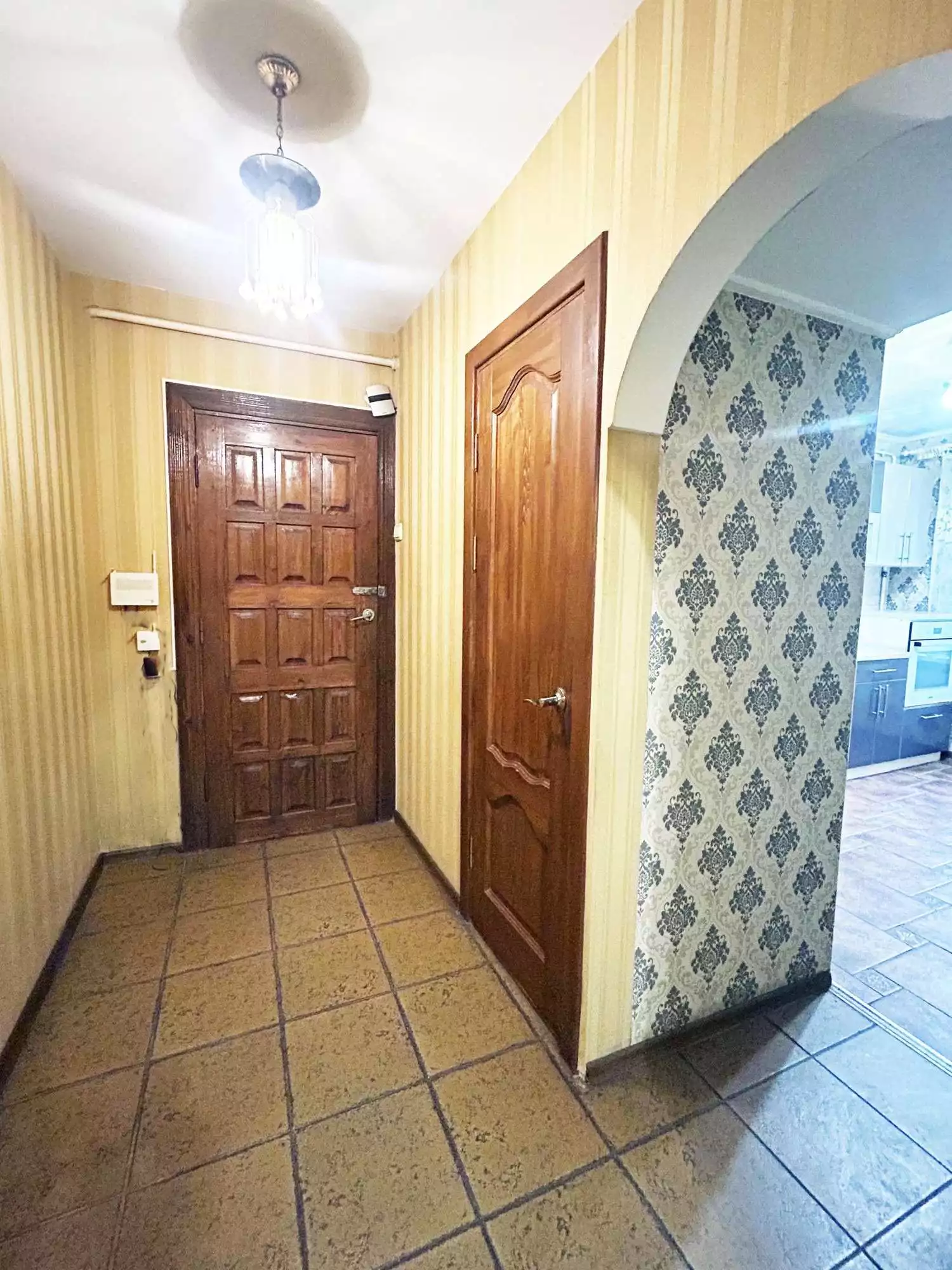  86,9м.кв., комнат 4, Отличная