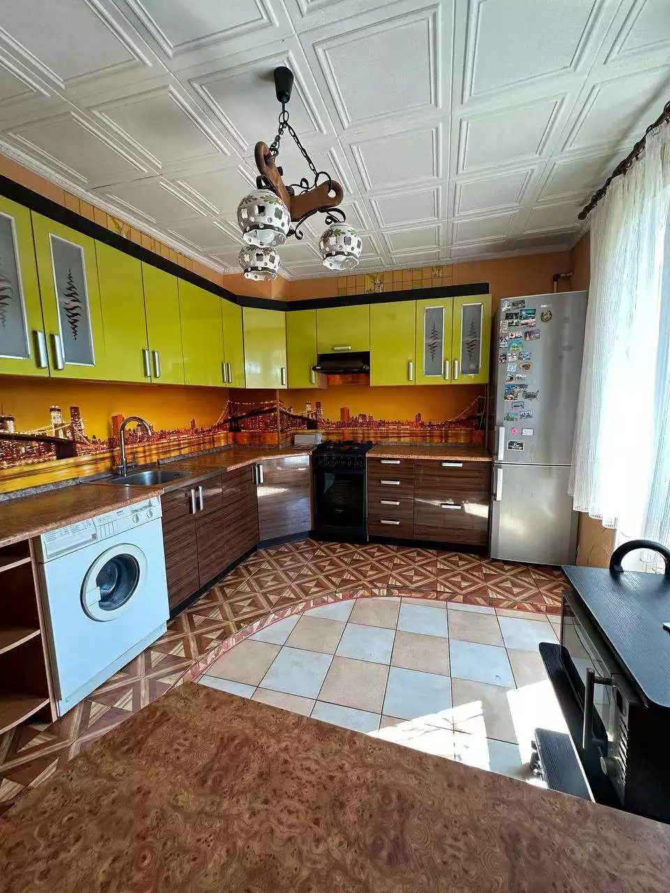  101,1м.кв., комнат 3, Отправить