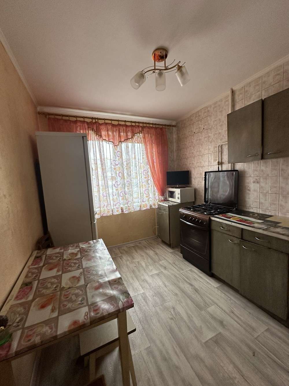  72,1м.кв., комнат 3, Отправить