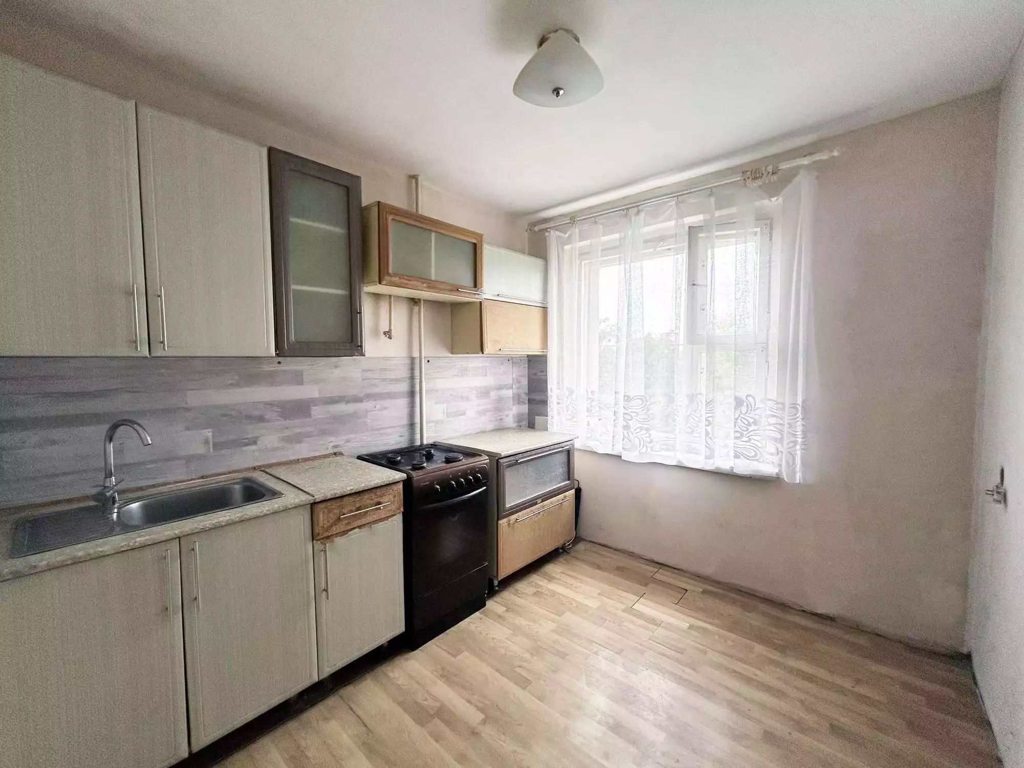  56,9м.кв., комнат 2, Отличная