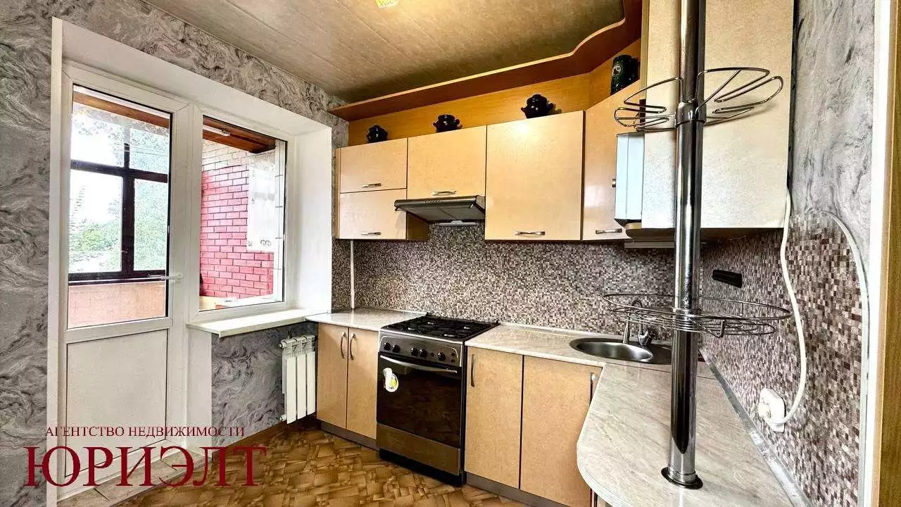  60,4м.кв., комнат 3, Отправить