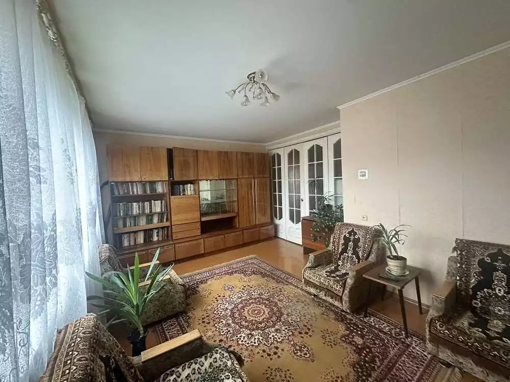  72,1м.кв., комнат 3, Отправить