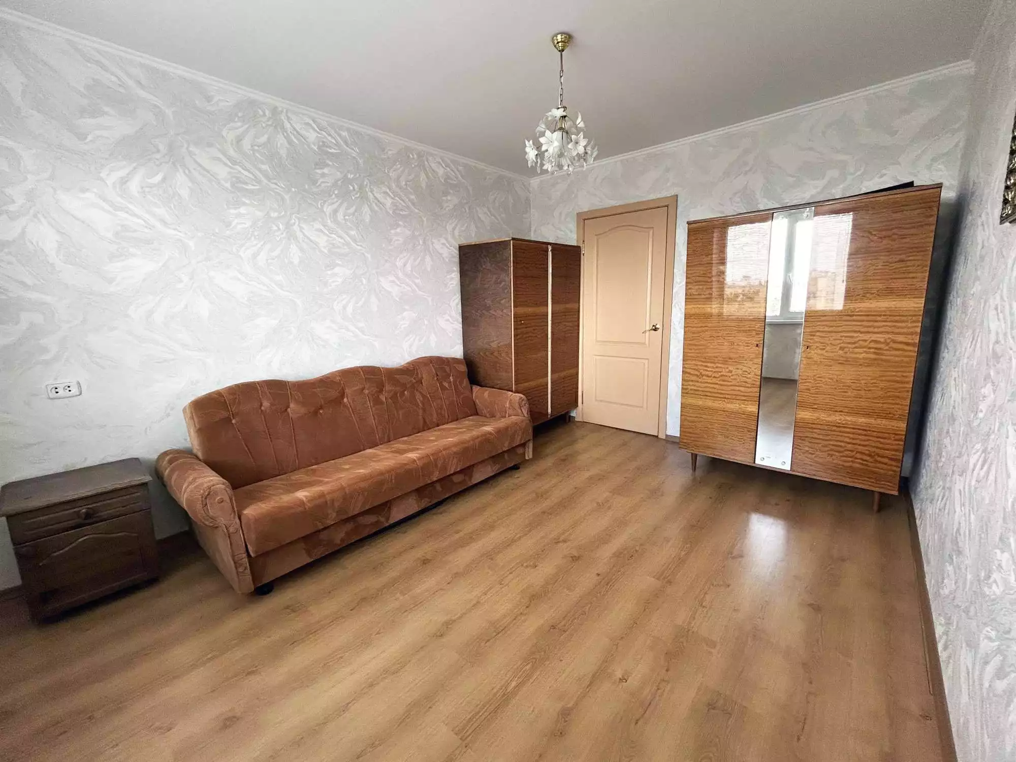  73,1м.кв., комнат 3, Отправить