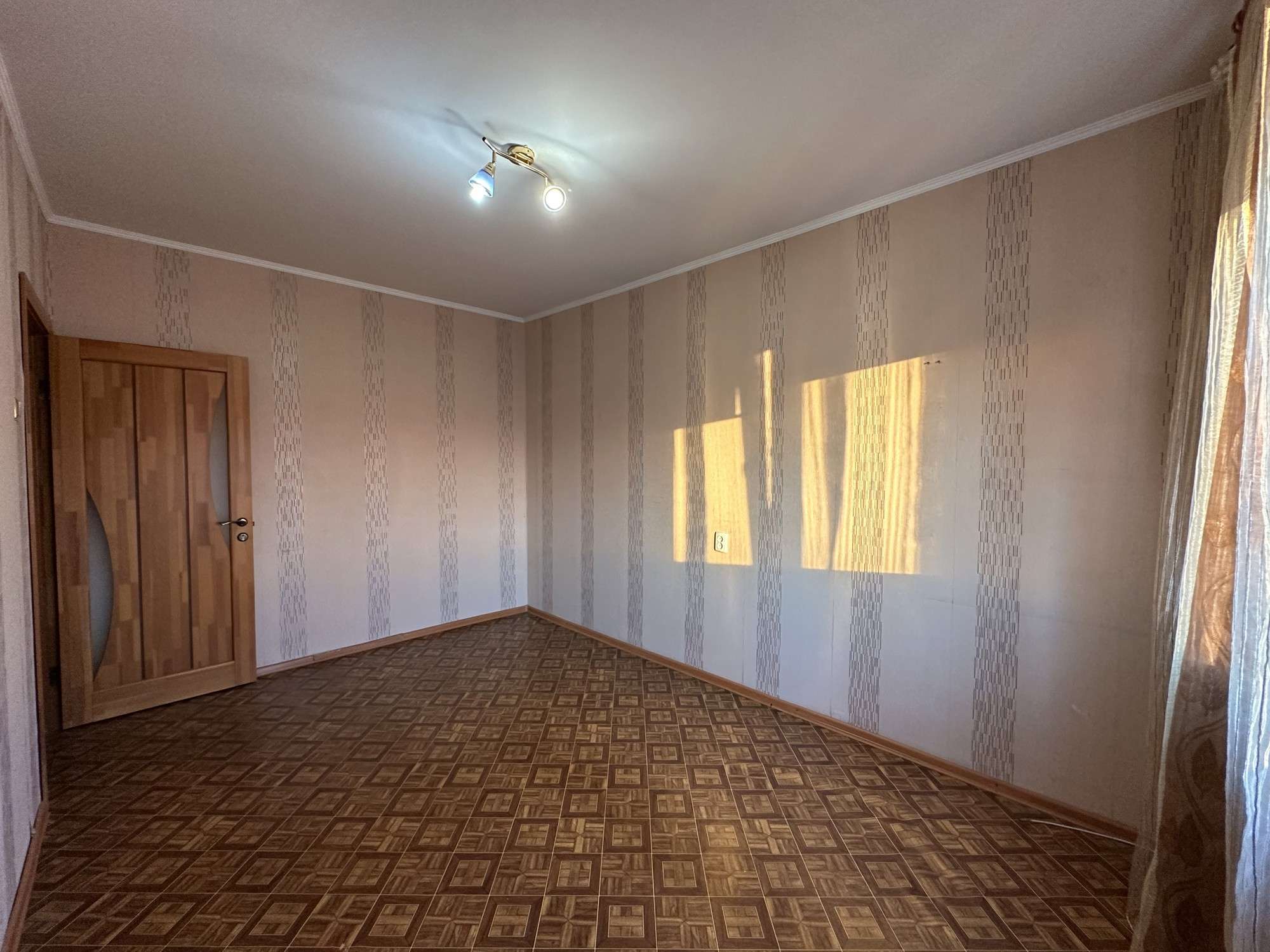  70,9м.кв., комнат 3, Отправить
