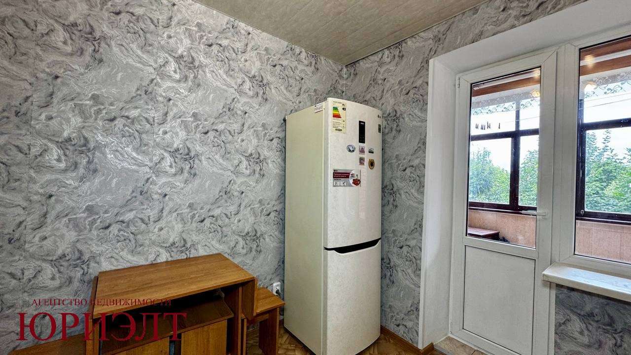  60,4м.кв., комнат 3, Отправить