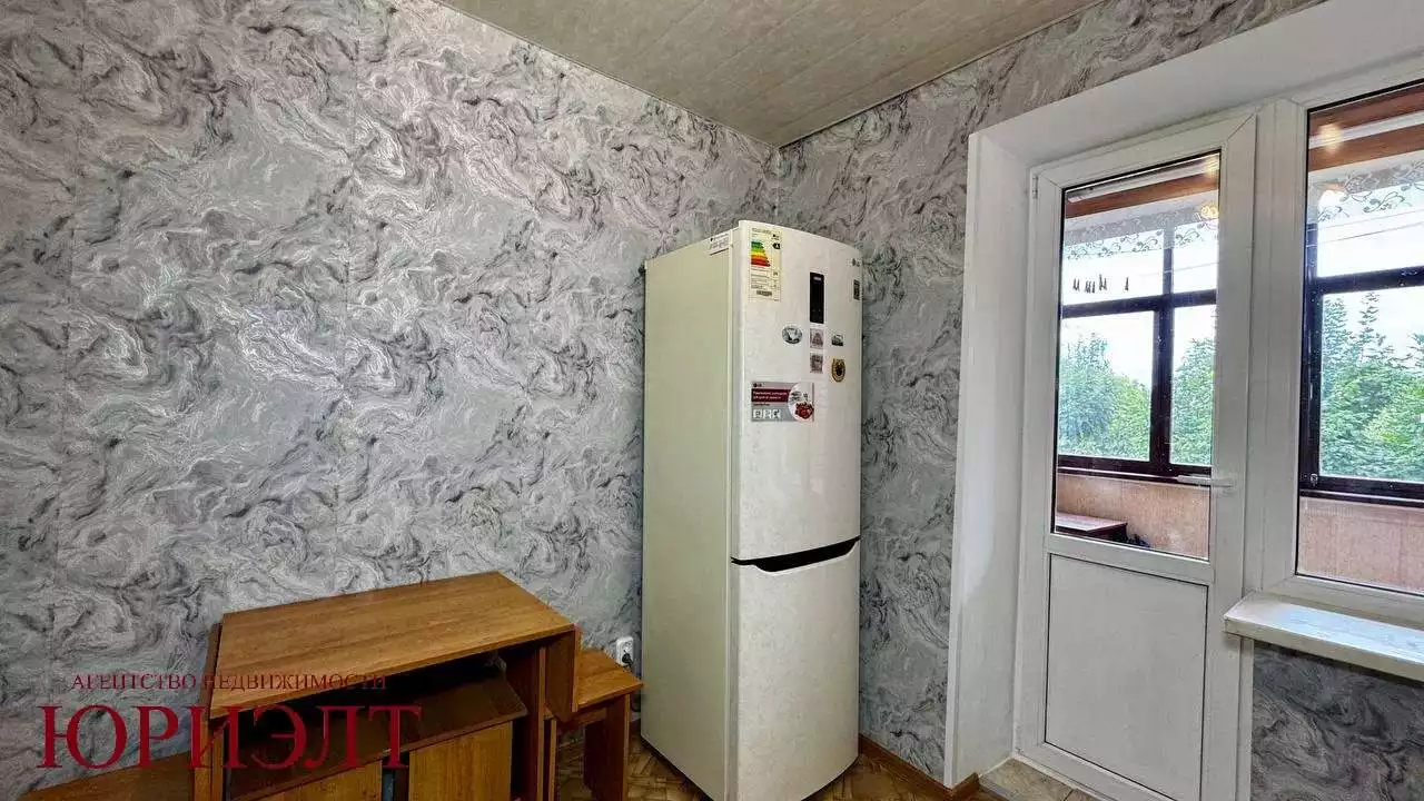  60,4м.кв., комнат 3, Отправить