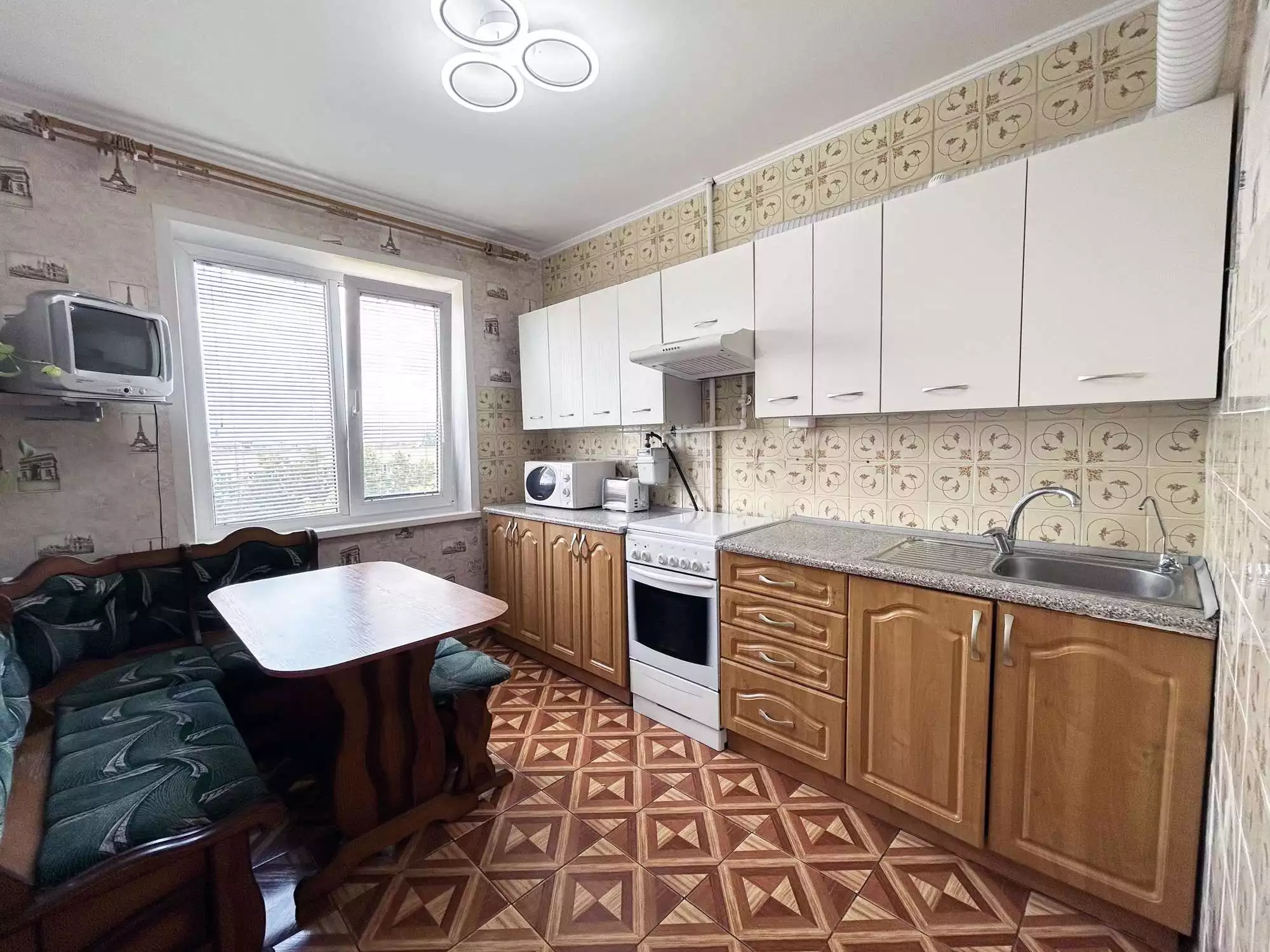  73,1м.кв., комнат 3, Отправить