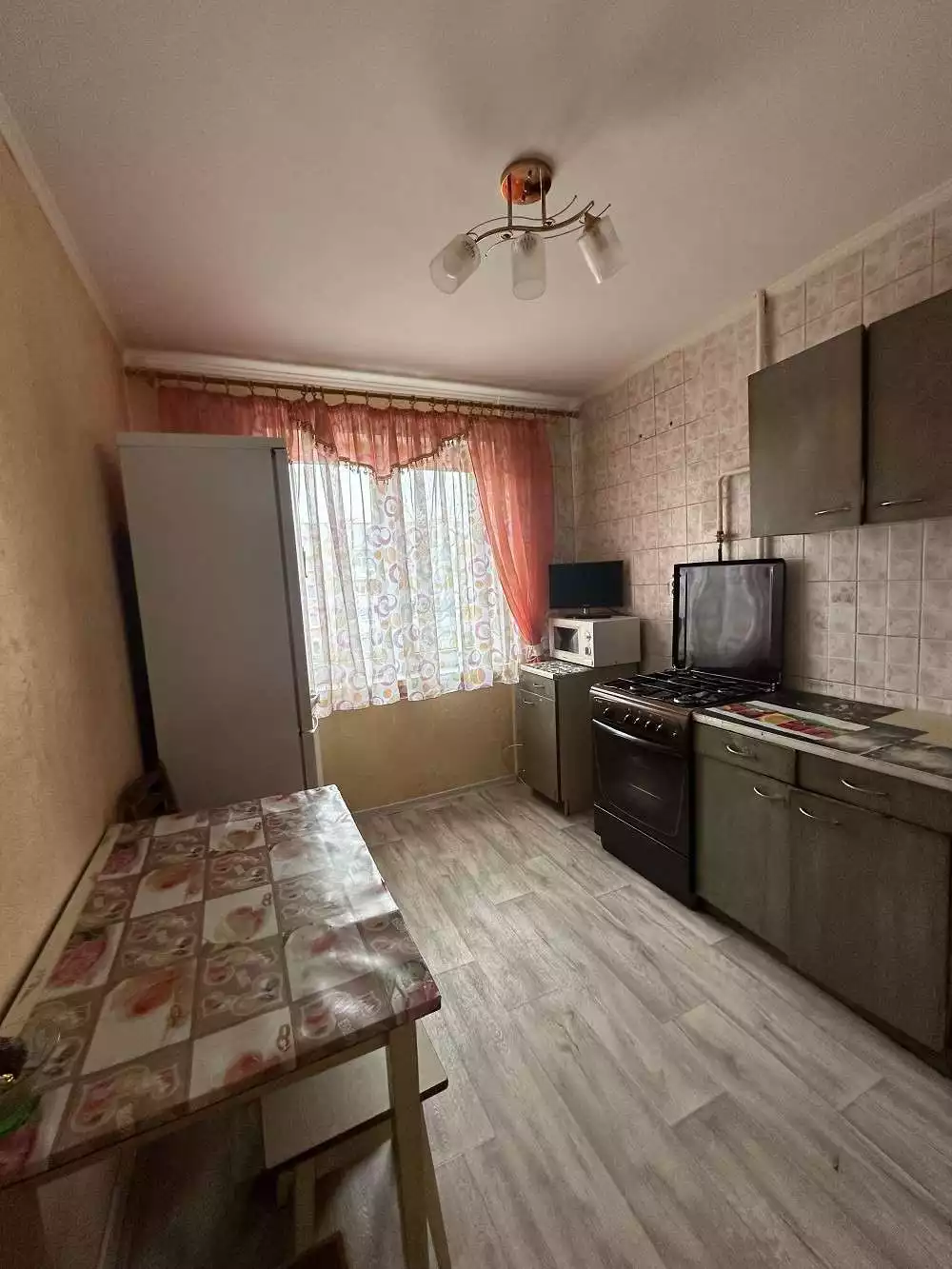  72,1м.кв., комнат 3, Отправить