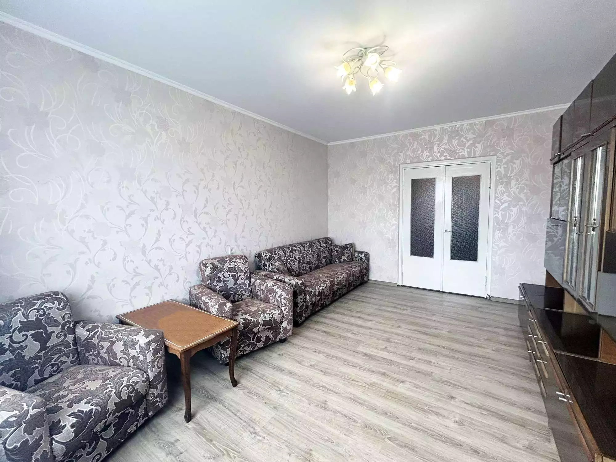  53м.кв., комнат 2, Отправить