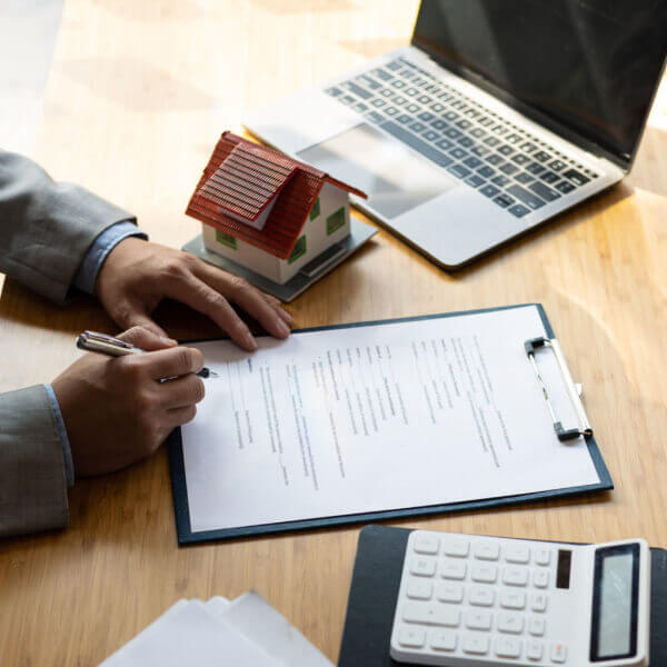 Как продать квартиру без присутствия собственника