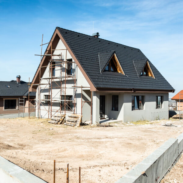 ТОП-5 причин, почему люди продают недостроенные дома в Беларуси